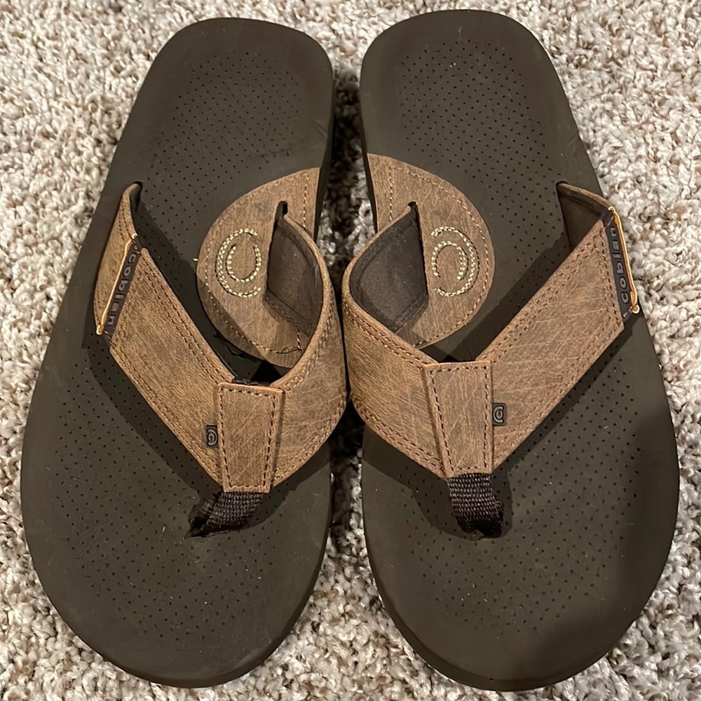 Cobian Mens Flip Flop Sandals 9